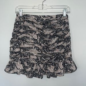 zara animal print mini skirt / size S
